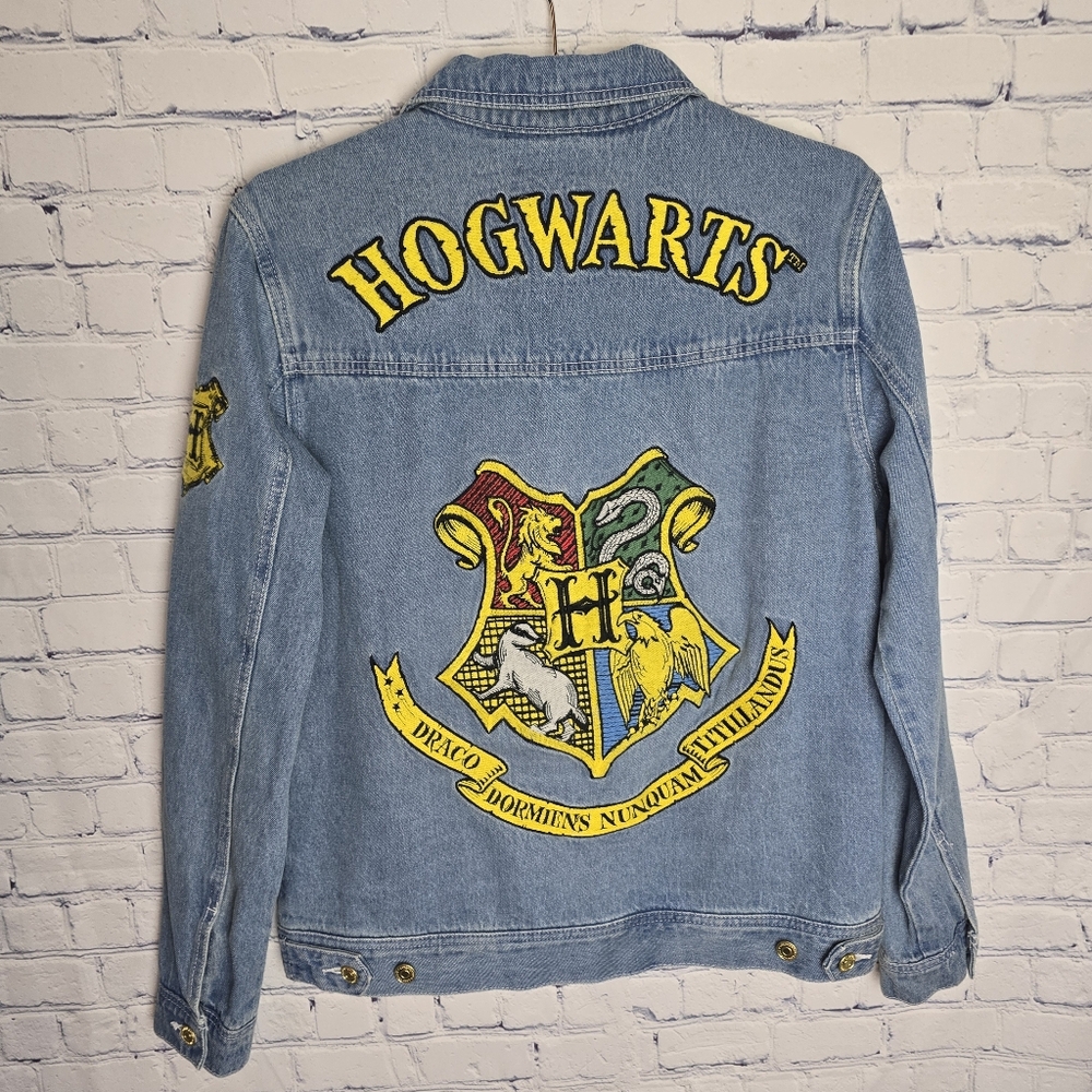 Harry Potter Cakeworthy Hogwarts Denim Blue Jean Jacket M